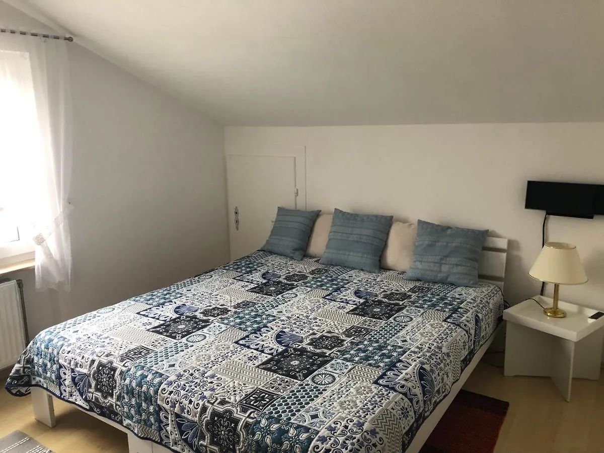 Apartment Sabine Oberasbach 0*,